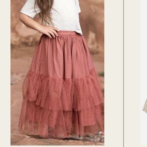 Mia Joy Mauve skirt, 5T, smoke free home